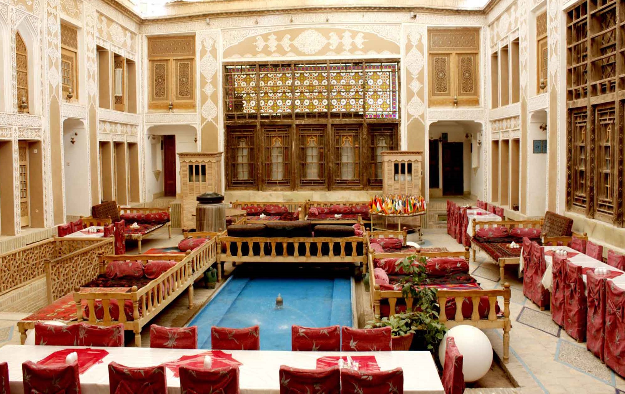 Photo of معرفی قدیمی ترین هتل های ایران برای اقامتی تاریخی