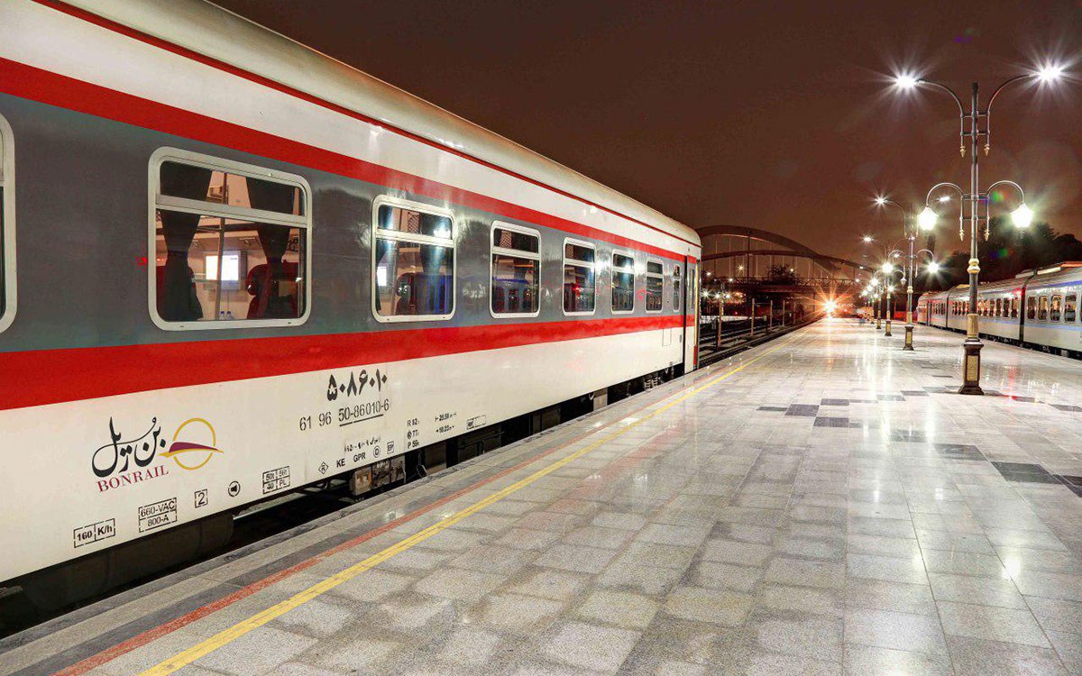 سفر به مشهد با قطار