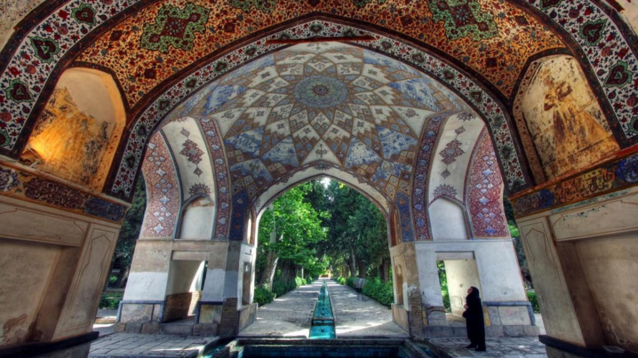 باغ فین کاشان از تاریخ تا معماری، سفر با باغ پرقصه ایرانی! | مجله جاباما