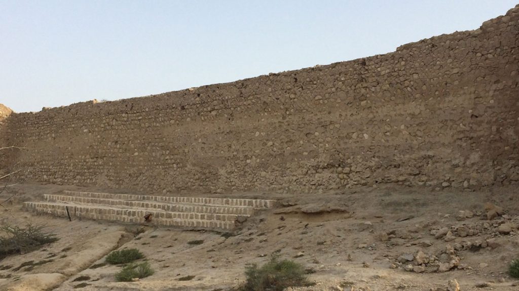 قلعه نادری روستای لافت قشم