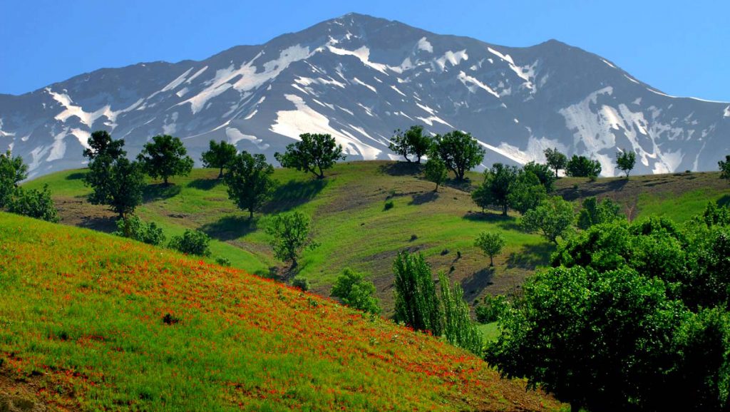 کوهرنگ یکی از خنک ترین شهرهای ایران در تابستان