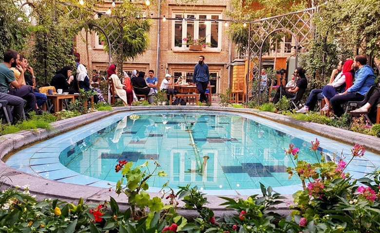 بهترین کافه حیاط دار روباز مرکز تهران