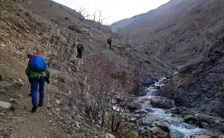 کوه نوردی در حصارک در تهران