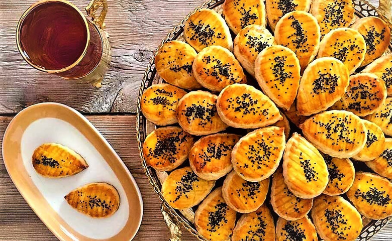نان چایی قزوین چیست