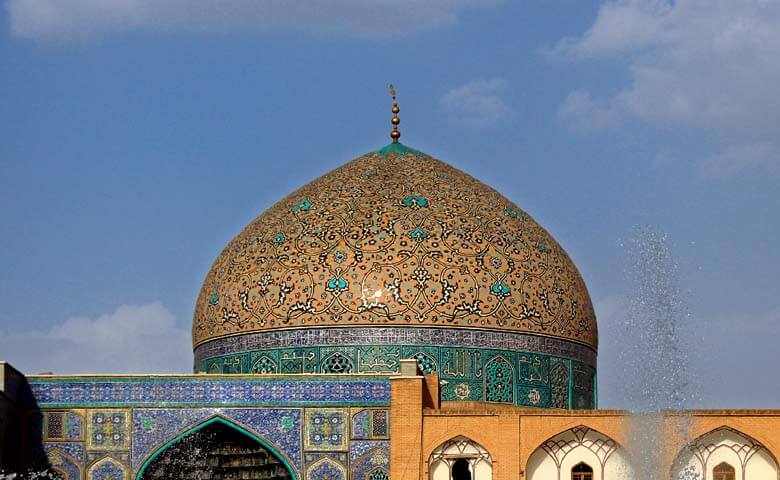 مسجد بدون مناره اصفهان