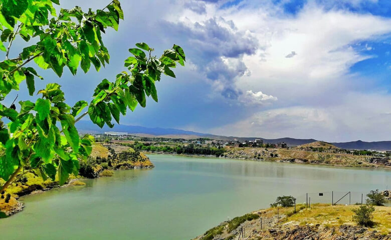 بند گلستان از جاهای دیدنی طرقبه