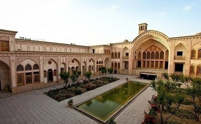 هتل خانه عامری ها