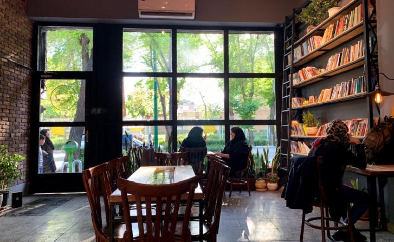 بهترین کافه اصفهان برای مطالعه