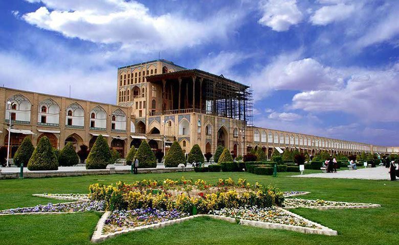اصفهان، نصف جهان در بهار