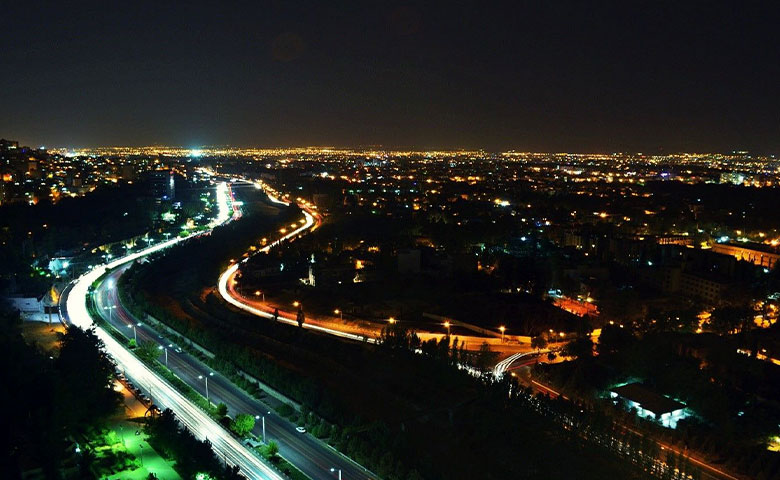 خیابان‌های مناسب برای شب گردی در شیراز